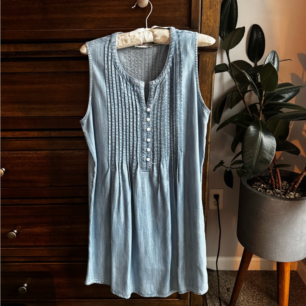 Vineyard Vines Sky Blue Pintuck Sleeveless Dress